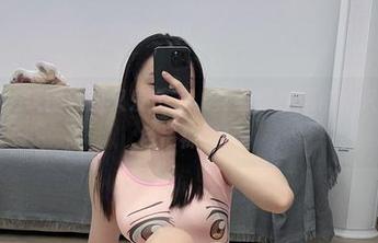 微密圈 – 铁锤姐姐又发布了，其实我在期待的只是那黑色吊袜啊！