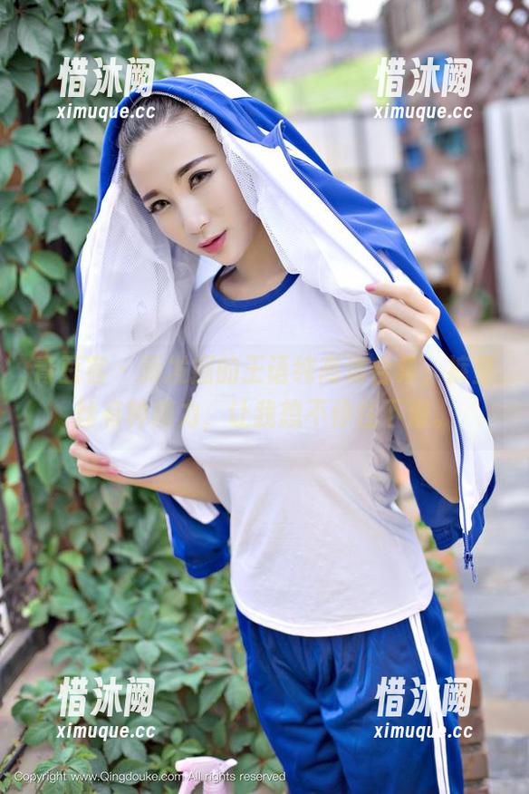 青豆客 - 新发掘的王语纯高清合集，裤里丝有种魔力，让我想不停往下滑。