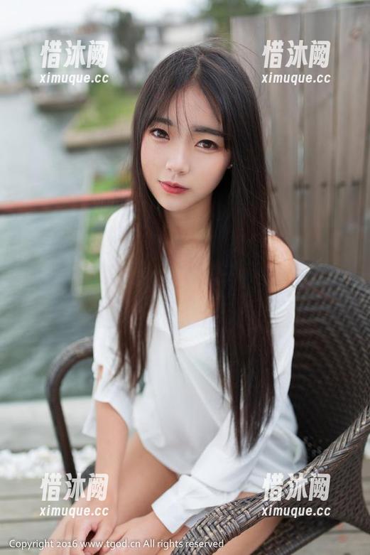 青豆客 - 她的美脚献给你，颜浅浅Cindy的分享就像“走光”的位子，令人目不转睛！