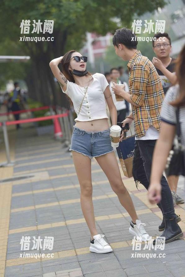 魔镜街拍 - 雨水再也不来了，凯恩高清合集带你逐步干燥